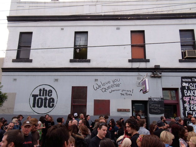 Tote Last Drinks Live Broadcast Tonight on 3CR