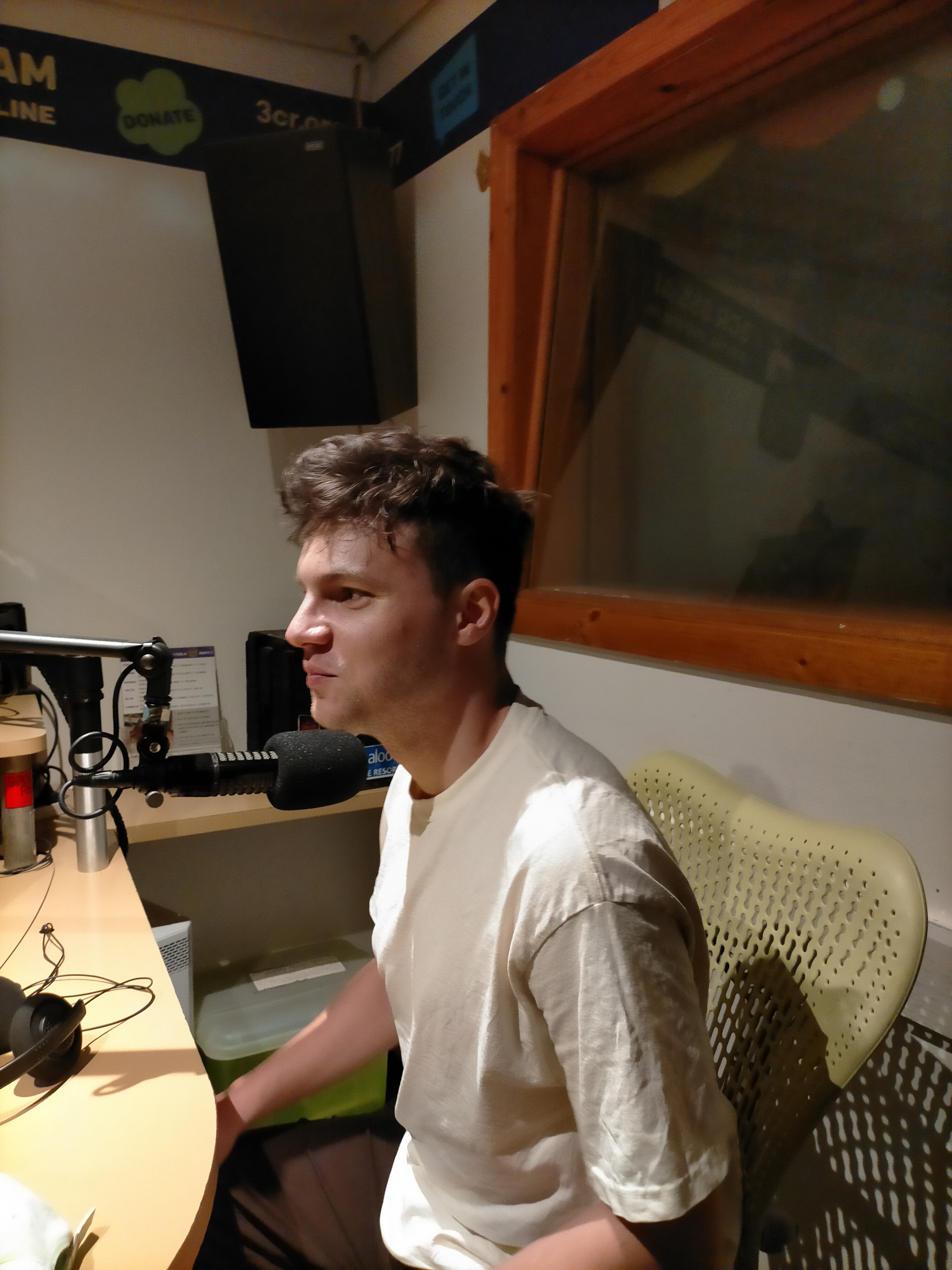 Interview with Featherbrained Comedian Oliver Pol for Melbourne Fringe
