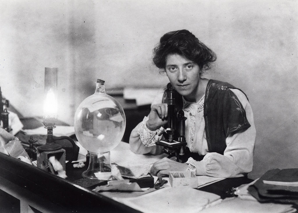 Marie Stopes in her lab