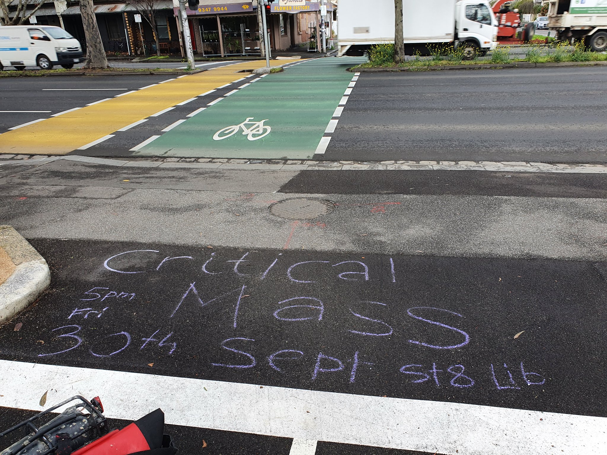 Chalking promotion for Critical Mass 30 September 2022. Credit: St!b