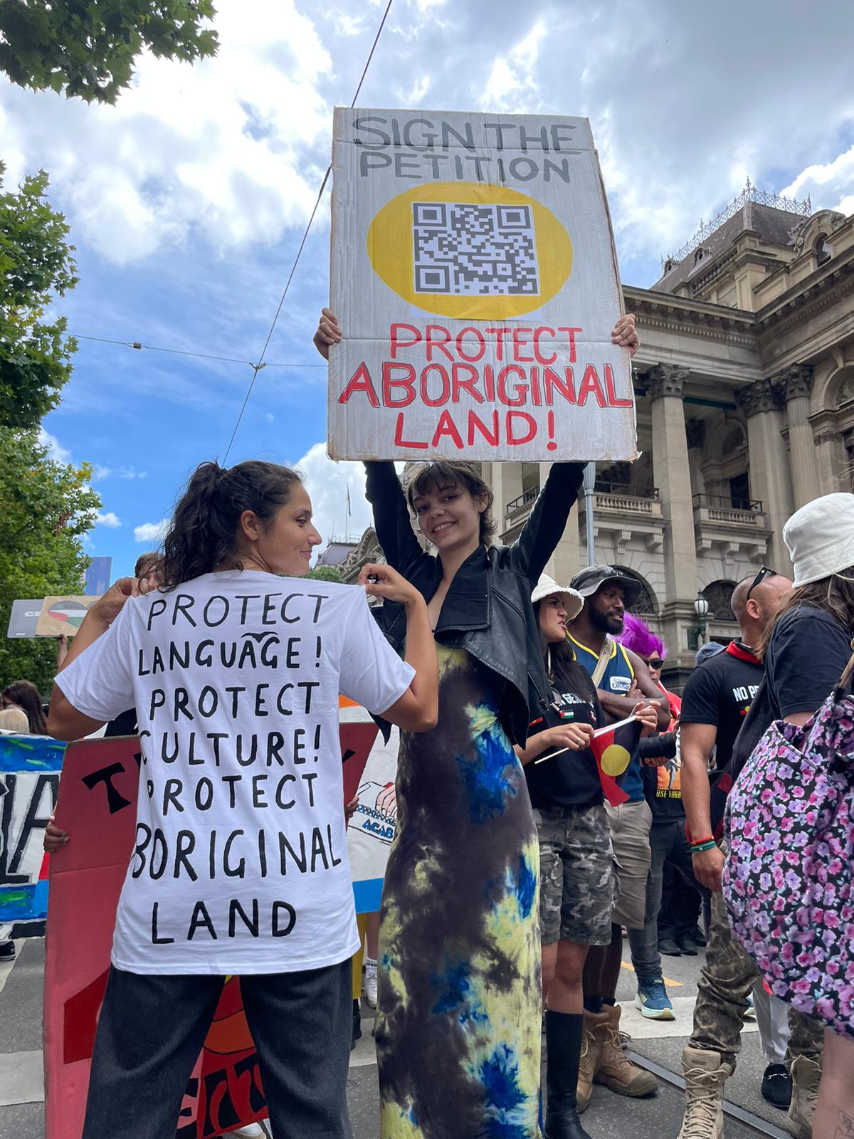 Protest to return Lee Point to traditional owners. Image: National Indigenous Times