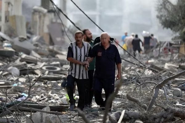 Aftermath of bombing of Gaza. October 10, 2023 Photo: Mahmoud Ajjour