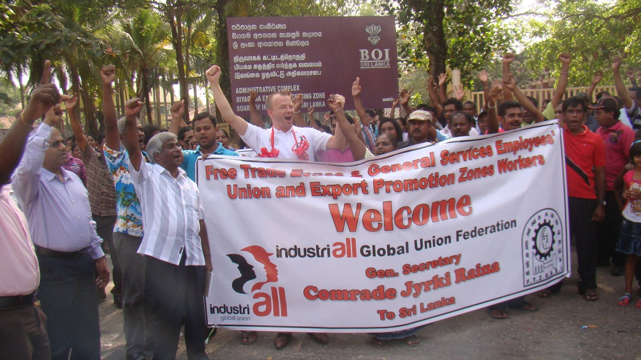 Sri Lankan workers beat Ansell
