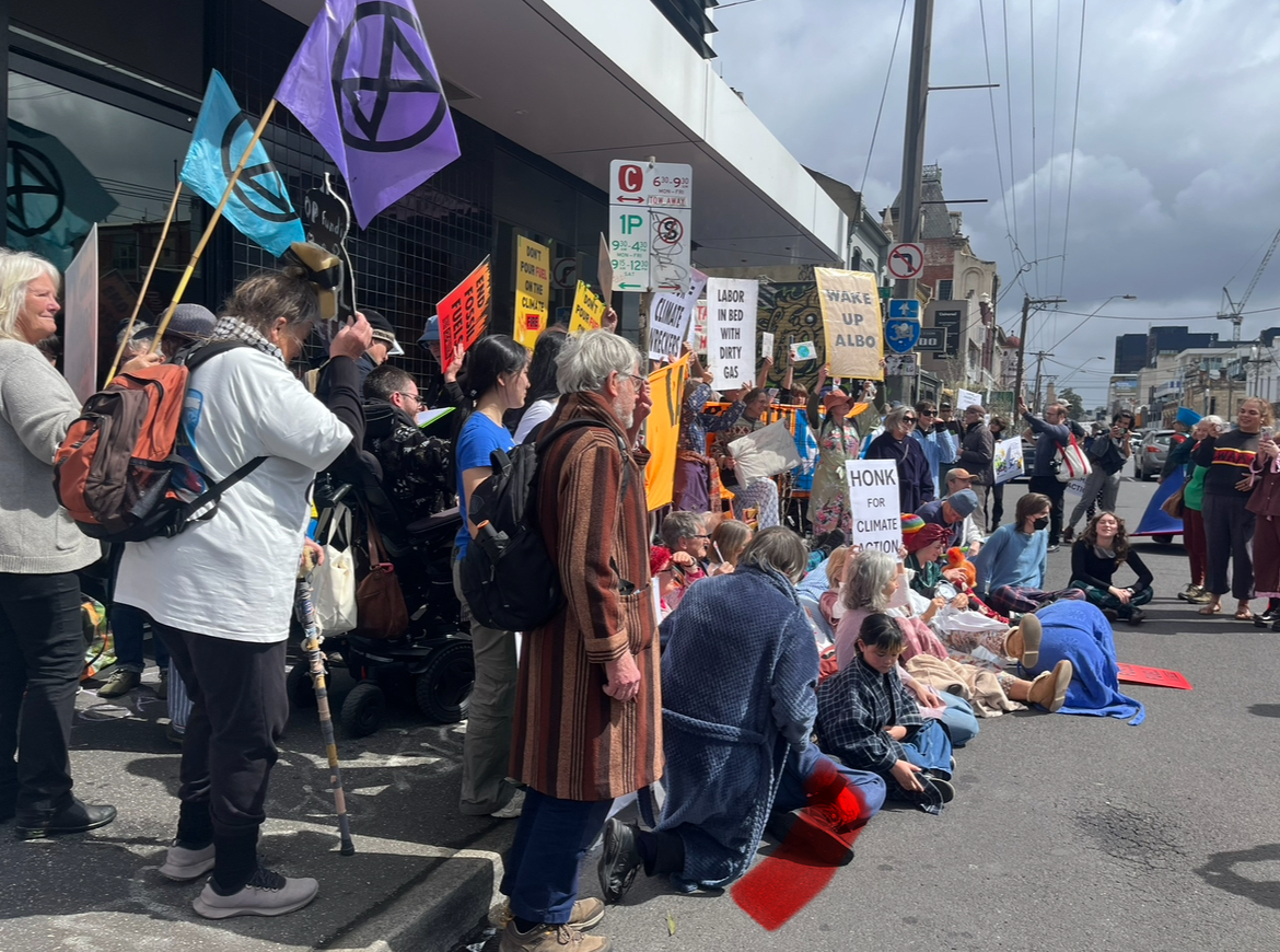Snap rally outside of MP Sarah Whitty's office in Fitzroy, Melbourne, in response to the new Albanese government climate goals.