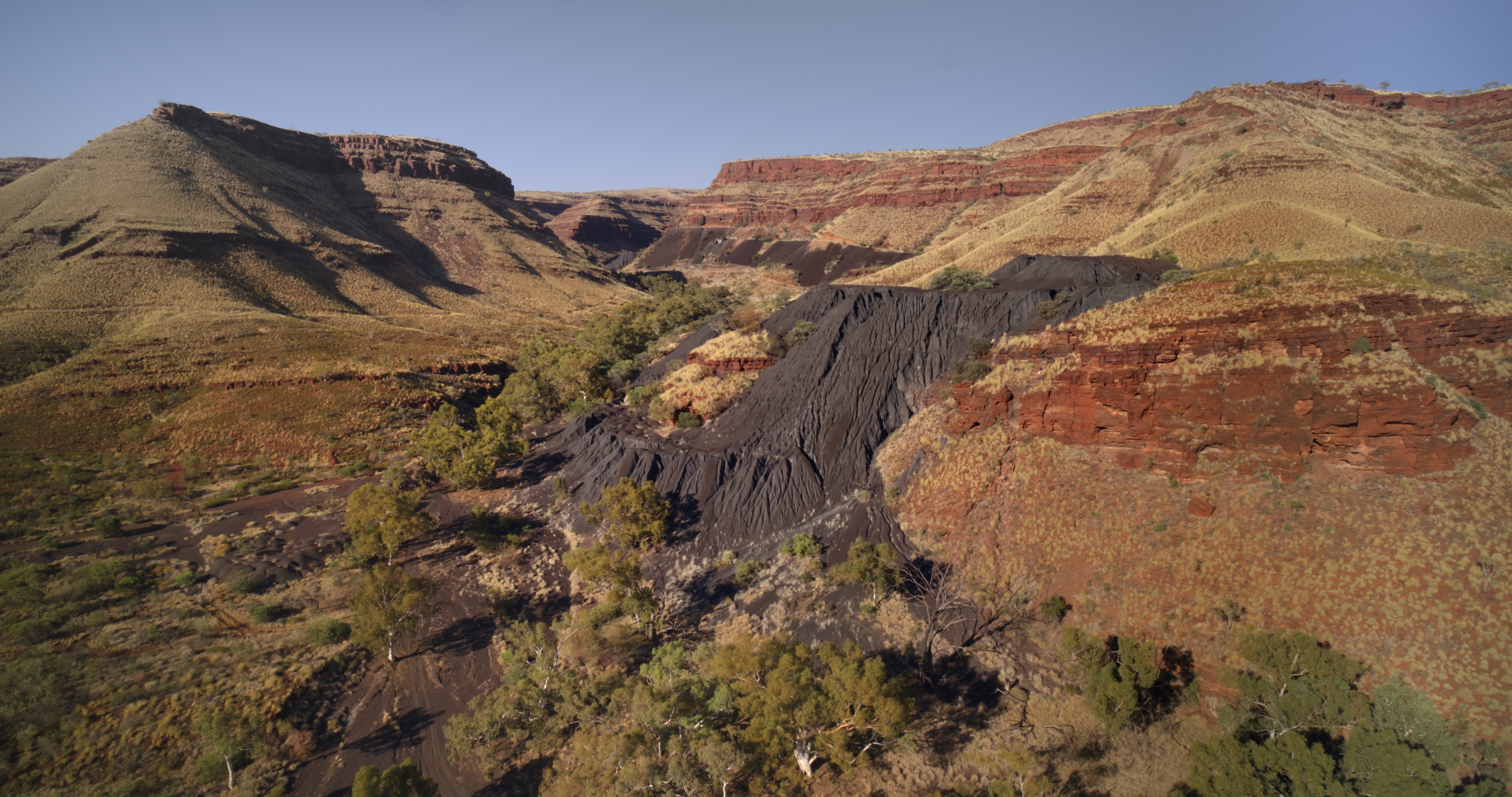 Image of asbestos tailings, Wittenoom Western Australia
