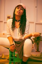 Lay the mystic, Photo by Laura DV