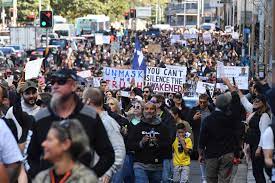 Anti-Lockdown protests in Sydney (Credit: SBS News)