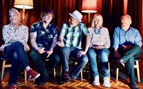 Rob Snarski & Lindy Morrison is on This One's Introduced By... with Dr Gonzo on 3CR