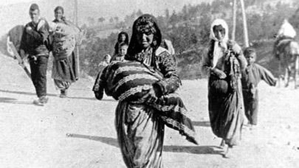 Armenian woman and child in deportations 1915 Armin T Wegner Collection