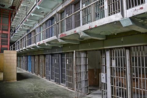 Traditional cell block