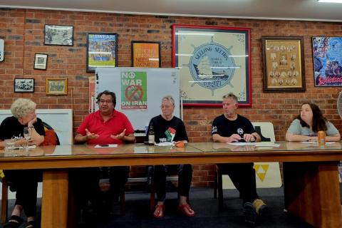 Stop the War in Iran Public Meeting (from left to right): Sue Bull, Ali Keshtkar, Jamie Jeffrey, Dave Ball and Sarah Hathway