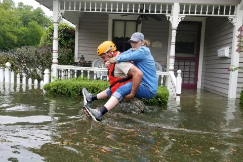 Texas National Guard Flood rescue. Photo: Zachary West /Climate Visuals