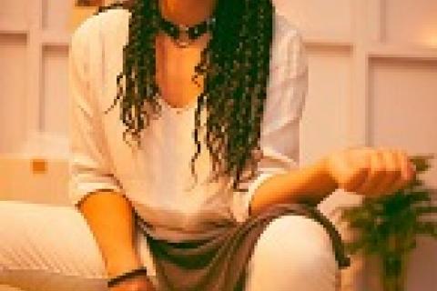 Lay the mystic, Photo by Laura DV