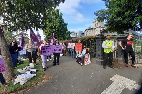 NTEU outside the mansion Melb Uni can afford instead of paying staff