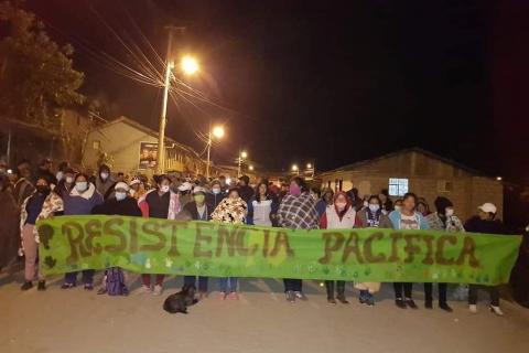 The townspeople of Buenos Aries (Ecuador) protesting against mining and the incursion of the police on their land