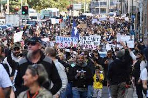 Anti-Lockdown protests in Sydney (Credit: SBS News)