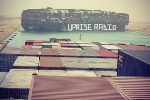 Suez canal blockage