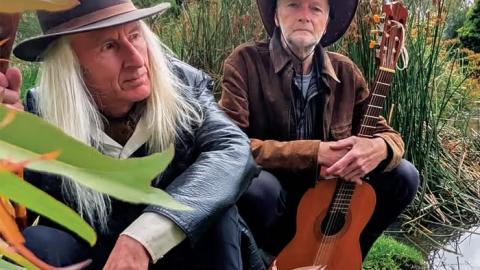 Simon Strong & Sonke Rickertsen joins Dr Gonzo to introduce the tracks from their album The Bastardizer's Beautiful Record